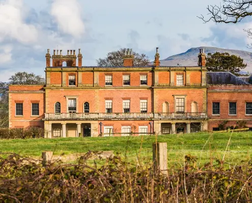 oakley-hall